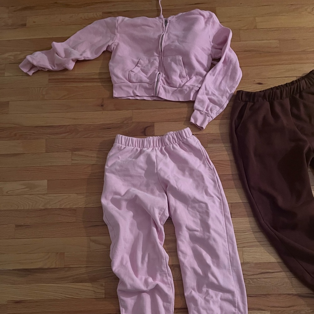 Pink brandy Melville sweatsuit